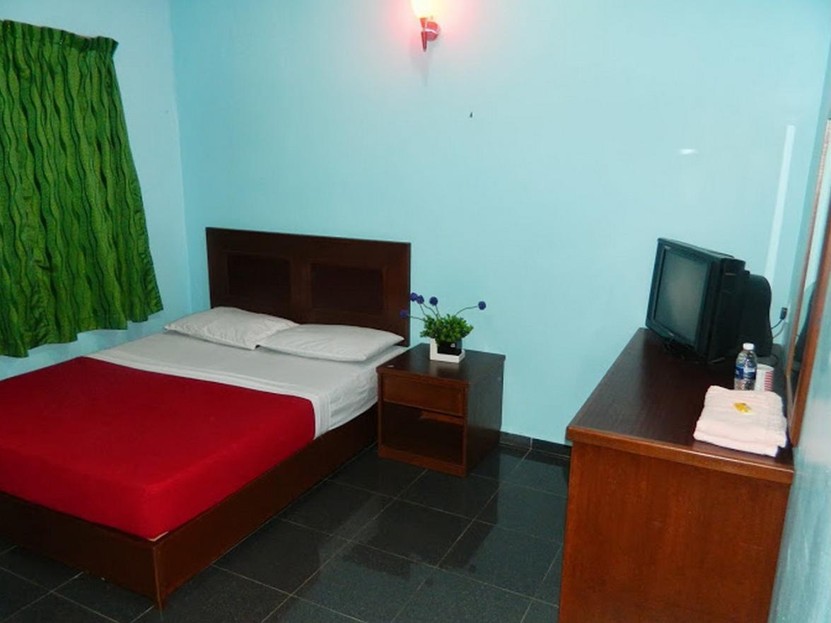 River Side Hotel Mersing Exterior photo