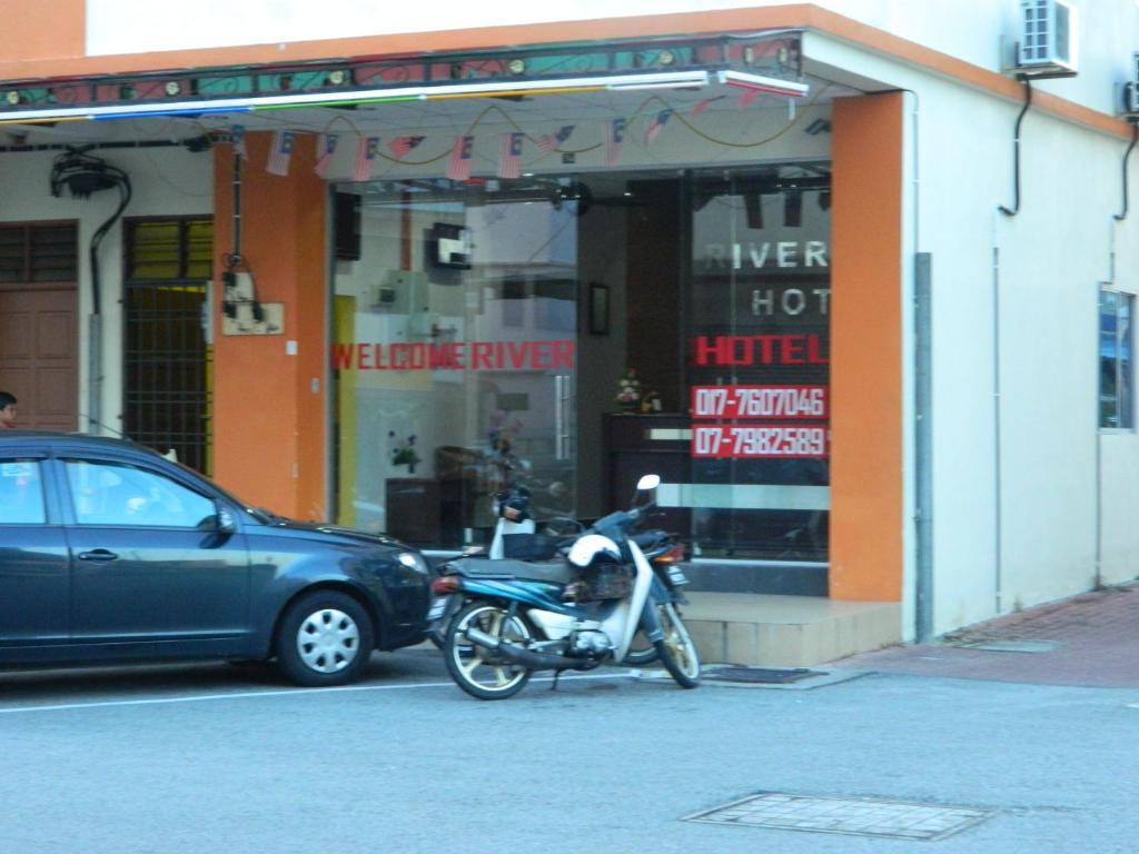 River Side Hotel Mersing Exterior photo
