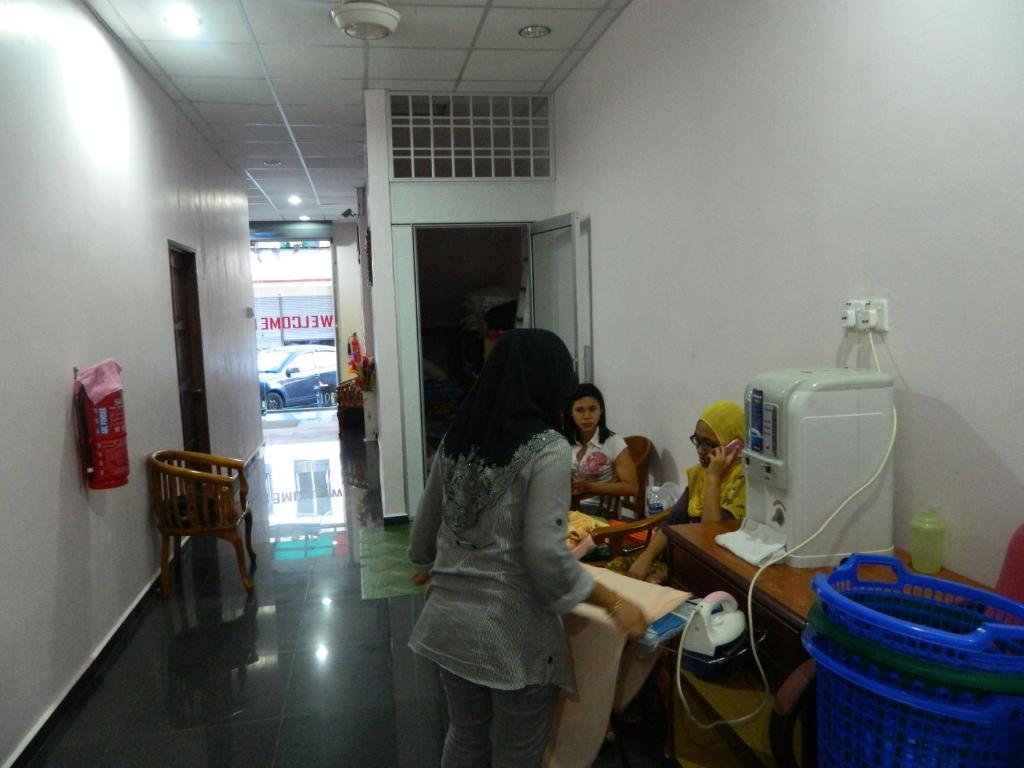 River Side Hotel Mersing Exterior photo
