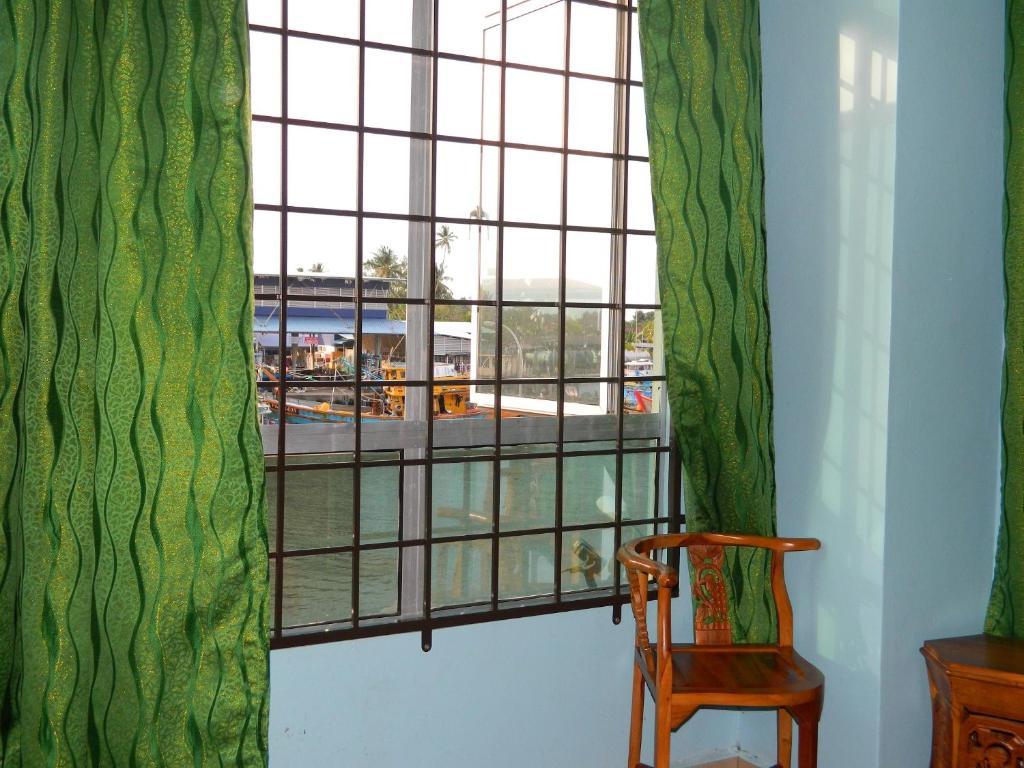 River Side Hotel Mersing Room photo